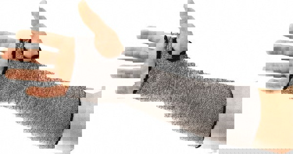 Series 11-271 Cut & Puncture-Resistant Sleeves: Size Universal, Nylon, Gray, ANSI Cut A2